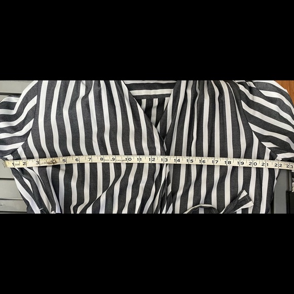 Blouse - Picture 4 of 4